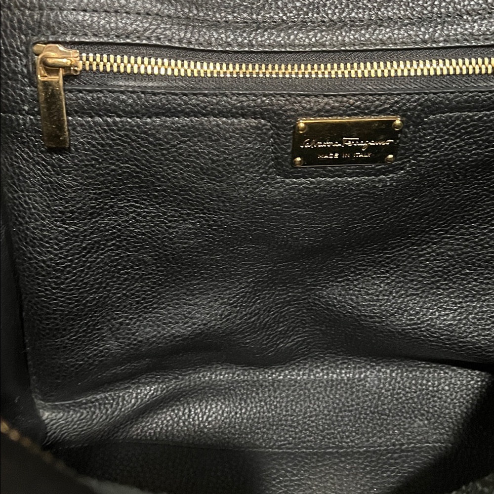 Salvatore Ferragamo EUC Amy Gancini Tote Bag Black Pebbled Leather - Picture 10 of 15